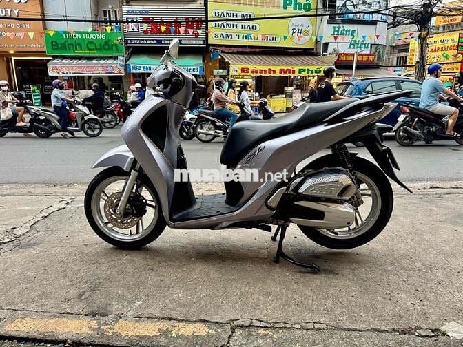 🟢🟢 SH 125 CBS bạc đen đký 2018 rất đẹp ngay chủ