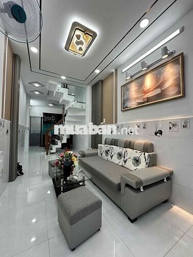 Nhà nhỏ mà có võ, 2 phòng ngủ, 1 trệt 1 lầu, giá chỉ 2.85 tỷ!