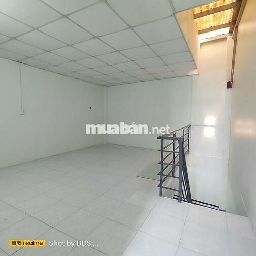 Nhà 1trệt 1lầu hẻm xe hơi Ql13 hbp gần Cầu Ông Dầu 5triệu