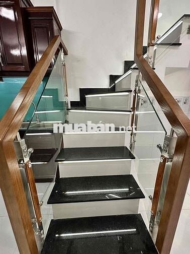 Nhà nhỏ mà có võ, 2 phòng ngủ, 1 trệt 1 lầu, giá chỉ 2.85 tỷ!