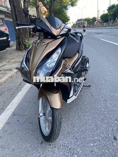 Honda airblade chính chủ zin cả xe đẹp mê ly