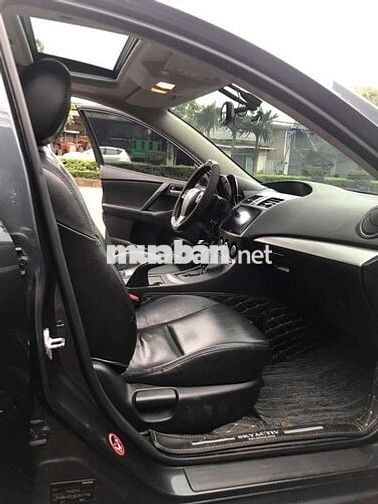 Ô tô Mazda 3S 2013 màu xám 5 chỗ