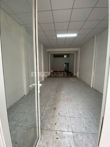 Cho thuê nguyên căn nhà mặt tiền đường Âu Cơ, Tp HCM