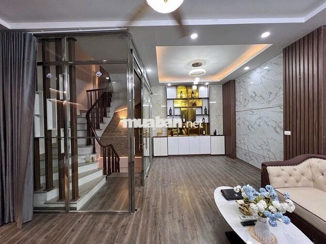 13TỶ25 40M2 NHÂN HOÀ TXUÂN- NHÀ ĐẸP 6 TẦNG - GARA OTO - KDOANH TẤP NẬP