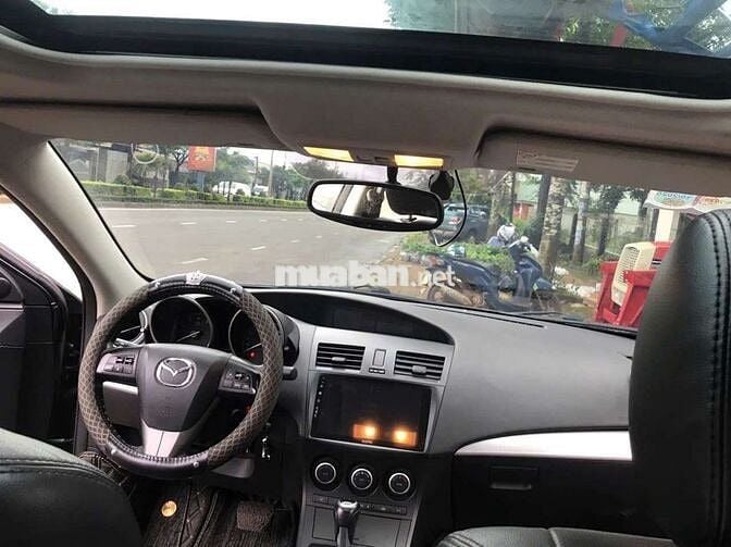 Ô tô Mazda 3S 2013 màu xám 5 chỗ