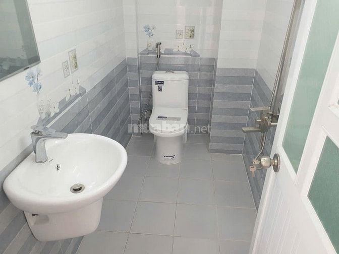 CẦN BÁN GẤP nhà mặt tiền Quận Tân Phú 