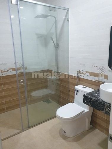 CẦN BÁN GẤP nhà mặt tiền Quận Tân Phú 