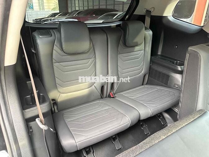 Kia Carens 2024 1.4T Signature - 5500 km zin 100%