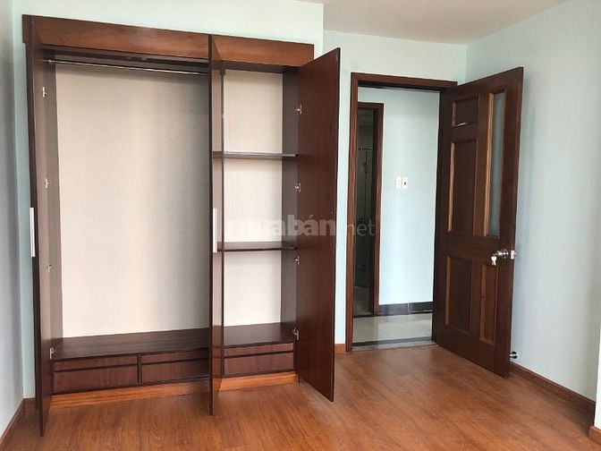 Bán căn hộ 2PN, chung cư Giai Việt 105m2, giá 5,5 tỷ Lh 0908155955