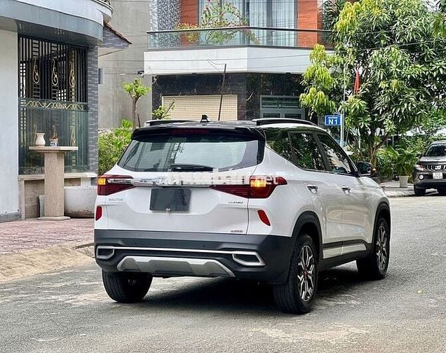 Kia Seltos 1.4 Luxury 2023 -26000 km