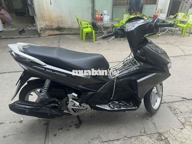 Cần bán ab 2016 màu xám