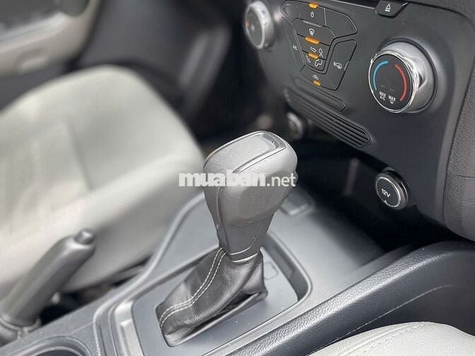 Ford ranger xls 2.2 . 4*2 .AT 2019