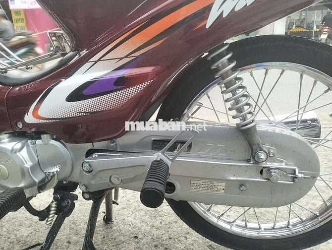 Xe máy zin dan áo dọn lại đẹp leng keng