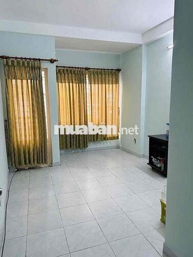 Nhà 52m2, 3 tầng đúc 3PN, hẻm xe hơi, Quận 1 Trần Quang Khải, gần mt