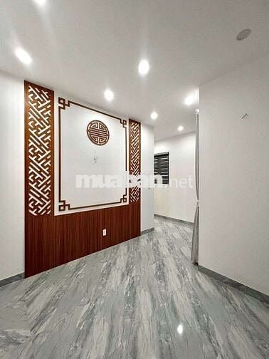 Nhà 2 Tầng Full nội thất kiệt Huỳnh Ngọc Huệ