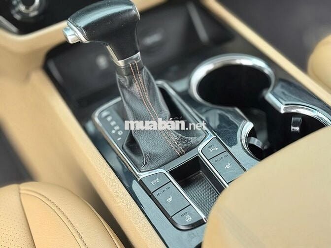 Kia Sedona 2019 2.2 DAT Deluxe - 87000 km