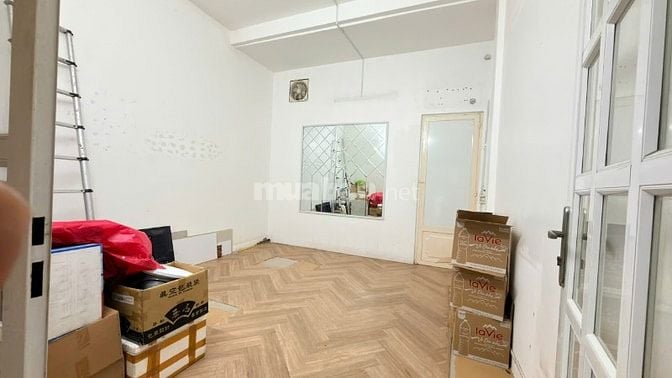 DUY NHẤT MT Ngô Thị Thu Minh NGANG 4,2m.269m2.4 tầng. Chỉ 19,5T