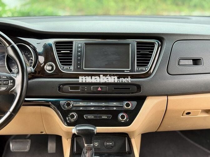Kia Sedona 2019 2.2 DAT Deluxe - 87000 km