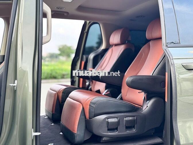 Kia Carnival 2024 Signature 2.2D - 2v km đẹp 99%