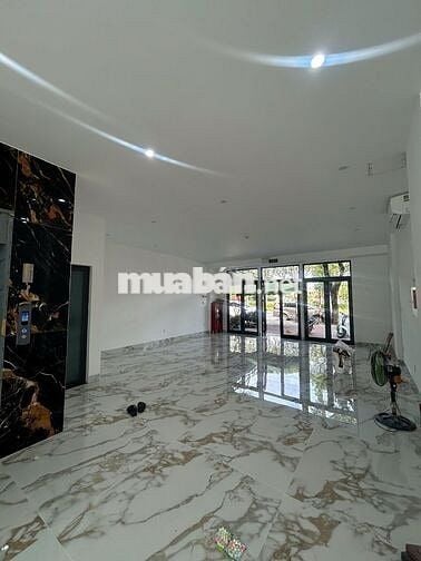 SHOPHOUSE 4 TẦNG, 140m2, 2 MẶT TIỀN TRƯỚC SAU, TRỤC NGUYỄN SINH SẮC