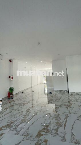 SHOPHOUSE 4 TẦNG, 140m2, 2 MẶT TIỀN TRƯỚC SAU, TRỤC NGUYỄN SINH SẮC
