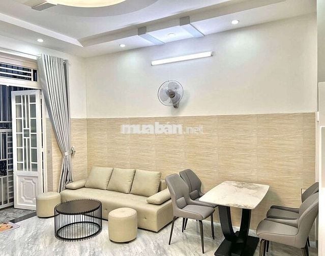 Nhà 2 Tầng Full nội thất kiệt Huỳnh Ngọc Huệ