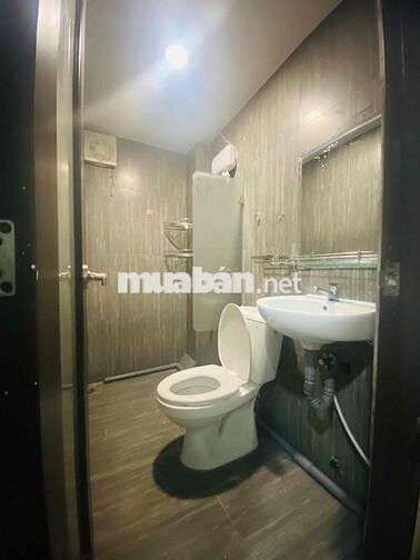 Phòng trọ 18m2 đường Cô Giang, Quận 1 đủ nội thất
