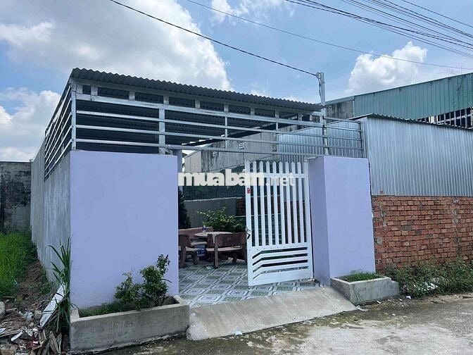 Bán nhà cấp bốn diện tích 105 m² 2  pngủ gần trường mầm non họa mi