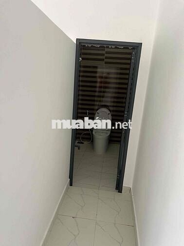 Bán nhà cấp bốn diện tích 105 m² 2  pngủ gần trường mầm non họa mi
