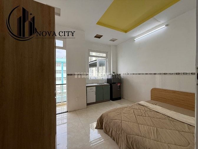 Cho thuê phòng trọ full nội thất, có ban công đường Bùi Minh Trực, Quậ