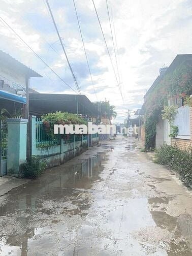 Căn nhà nở hậu đẹp 212m2 ngay trung tâm 835 triệu thương lượng