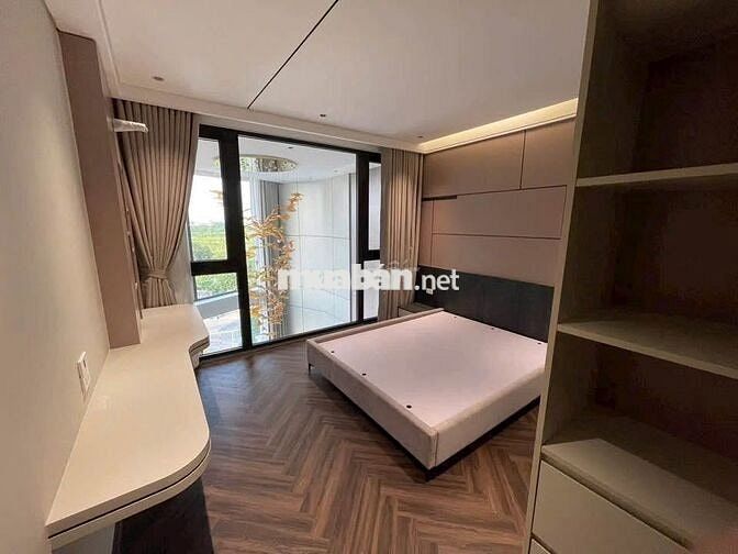 Bán Nhà Bế Văn Đàn – Ngõ Rộng, Có Thang Máy, 40m², 5T, Giá nhỉnh 8t