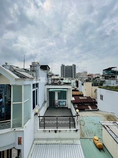 Bán nhà hẻm 345 Trần Hưng Đạo Q.1 - 3PN 5WC - giá 6,5 tỷ