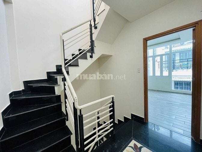 Bán nhà hẻm 345 Trần Hưng Đạo Q.1 - 3PN 5WC - giá 6,5 tỷ
