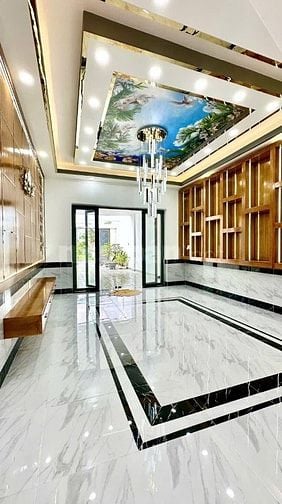 Bán nhà 2 tầng - Dt 175m2 Mặt tiền Trần Văn Mười