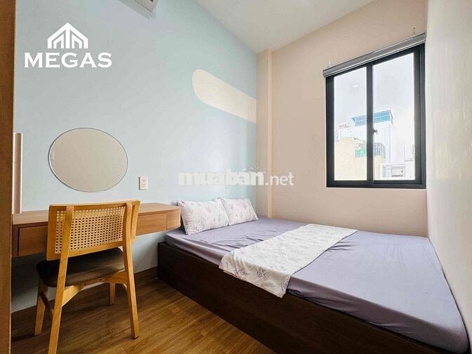 Cho thuê căn hộ 1 phòng ngủ tách bếp gần công viên Làng Hoa