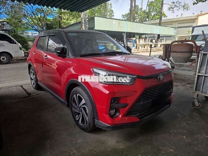 Raize Đỏ Nóc Đen 1.0 Turbo - 7000 km