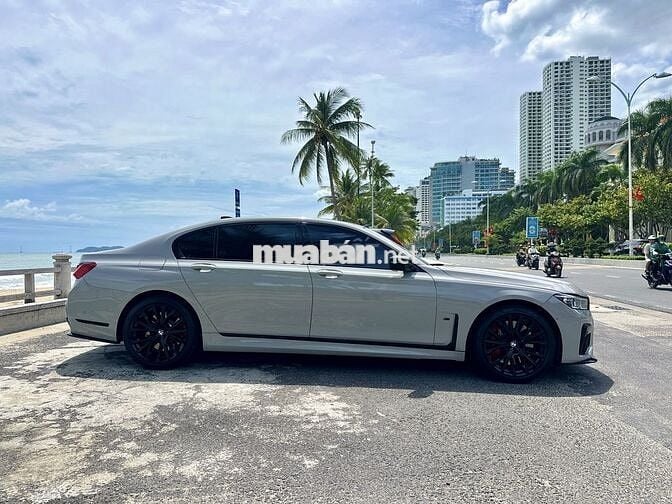 BMW 730Li sx 2017 đklđ 2020 lăn bánh chỉ 48.000km