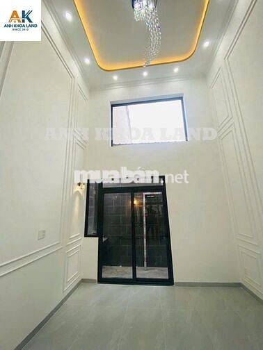 877HBC- Nhà 1 trệt , 1 lửng , 2 lầu , đầy đủ phòng bếp , phòng thờ