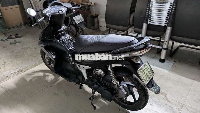 Cần bán Ari Blade đời đầu lên áo Thái