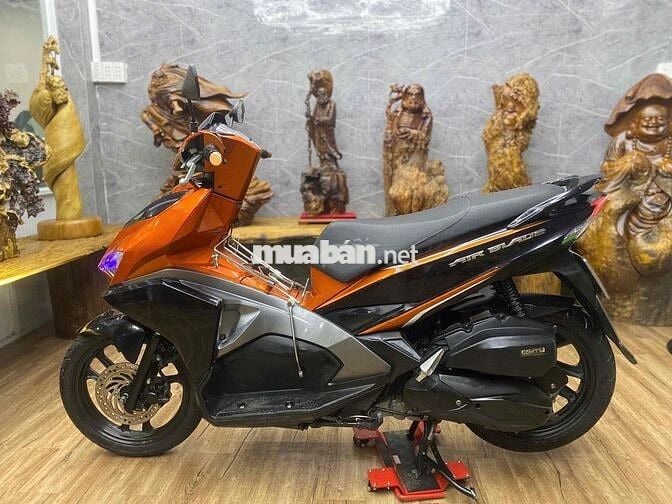 👉Airblade 125Fi máy nguyên zin, dàn áo liền lạc
