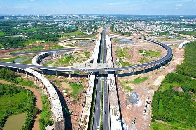 Bán quỹ đất lớn MT Sân Bay Long Thành! 4,6ha quy hoạh thổ cư LH: zalo