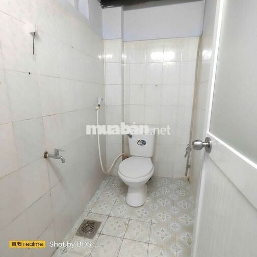 Nhà 68m2 1trệt 1lầu 2pn 2wc đối diện Vạn Phúc 7.5triệu