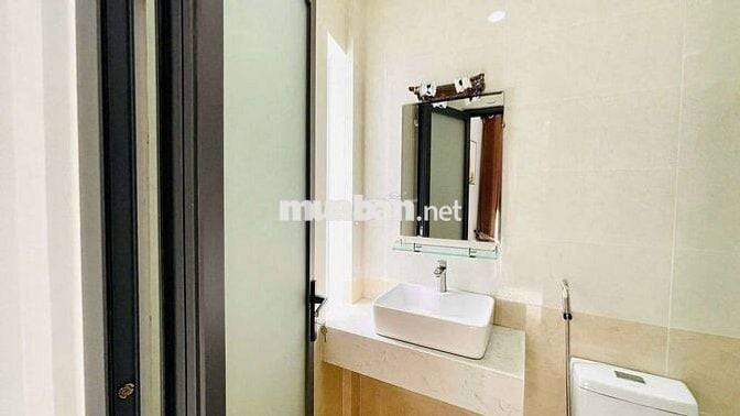 STUDIO CỬA SỔ TRỜI LỚN, FULL NỘI THẤT, MỚI ĐẸP GẦN BV ND GIA ĐỊNH