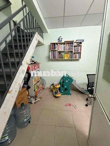 NHÀ 2 TẦNG 76.6m2, XE HƠI ĐẬU CỬA, GẦN MẶT TIỀN