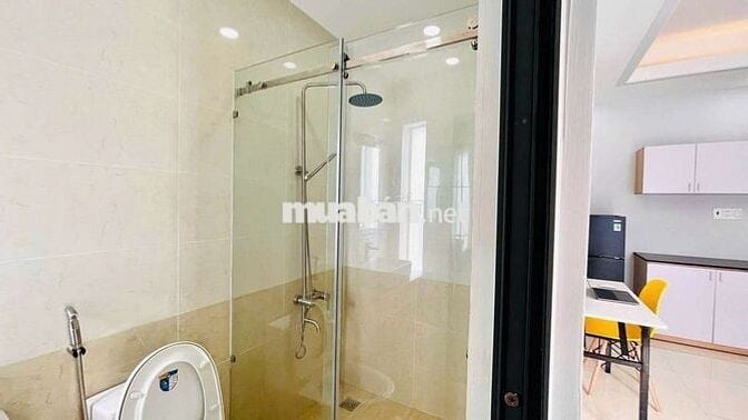 STUDIO CỬA SỔ TRỜI LỚN, FULL NỘI THẤT, MỚI ĐẸP GẦN BV ND GIA ĐỊNH