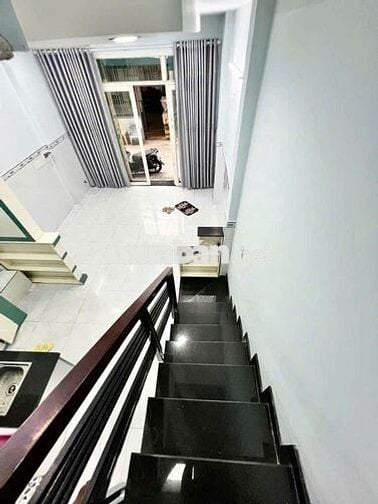 NHÀ ĐẸP 2 LẦU (4m x 7m) ĐƯỜNG 16A BTĐ