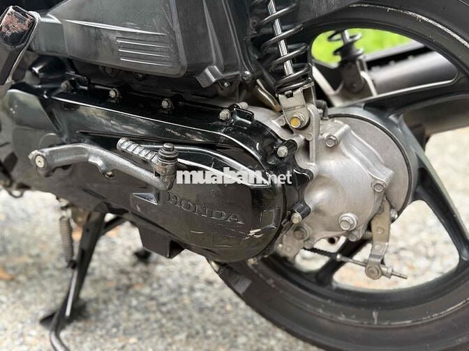 HONDA AIR BLADE FI. ĐỜI 2010. xe nguyên zin cọp
