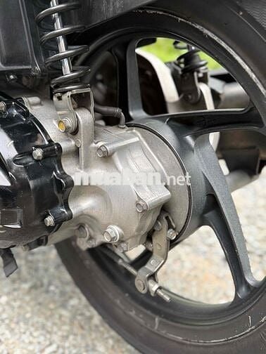HONDA AIR BLADE FI. ĐỜI 2010. xe nguyên zin cọp