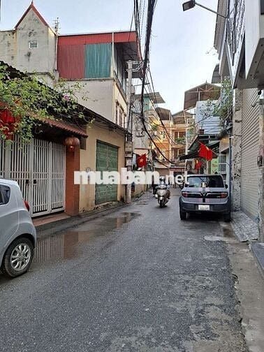 BÁN NHÀ DÂN XÂY 4 TẦNG 69M² CẠNH VINCOM RIVERSIDE GẦN Ô TÔ GIÁ ĐẦU TƯ